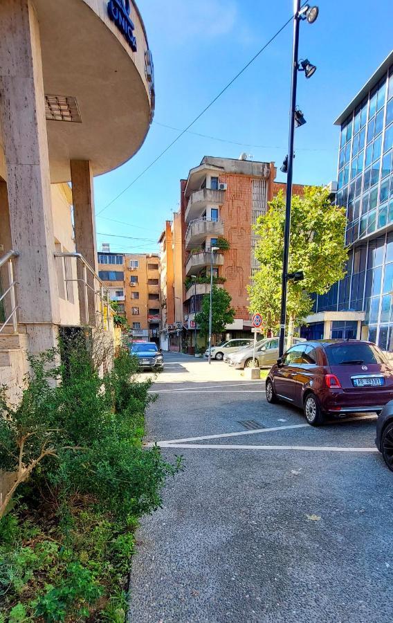 Tirana City Center Apartment Exteriör bild